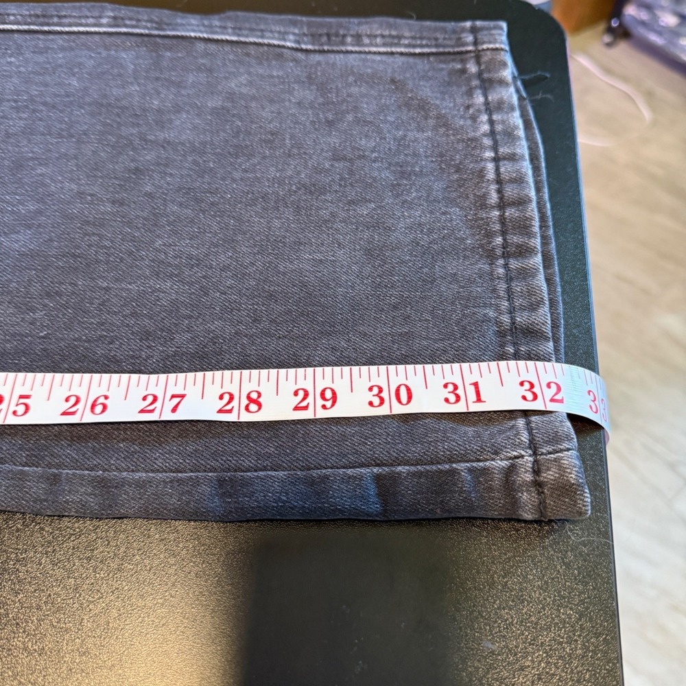 Women's Black Distressed Jeans, 90s Straight Leg - Picture 9 of 11